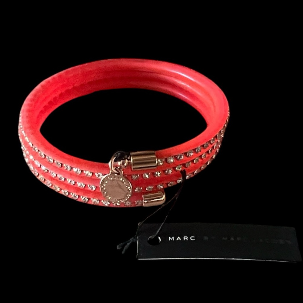 MARC BY MARC JACOBS WOMENS Fluoro Orange Slinky Bangle Bracelet, 2.2'' / NWT
